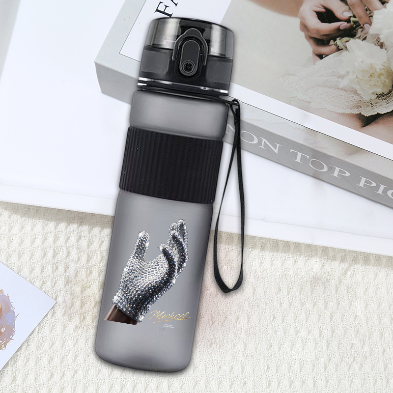 550ml Vintage Michael Jackson  - Travel Accessories Bottles recension och pris