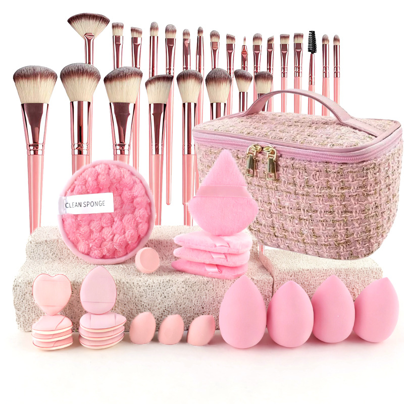 Makeup Brush Set Chic Fragranc - Travel Accessories Toiletry Bag recension och pris