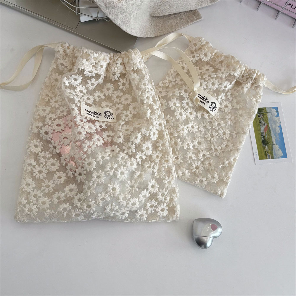 Lace Embroidered Daisy Mesh Dr - Travel Accessories In Bulk recension och pris