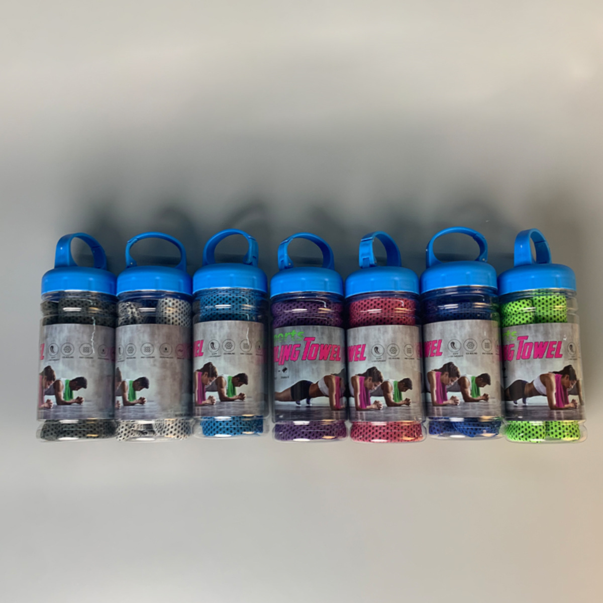 Cooling Towel with Portable Bo - Travel Accessories Bottles recension och pris