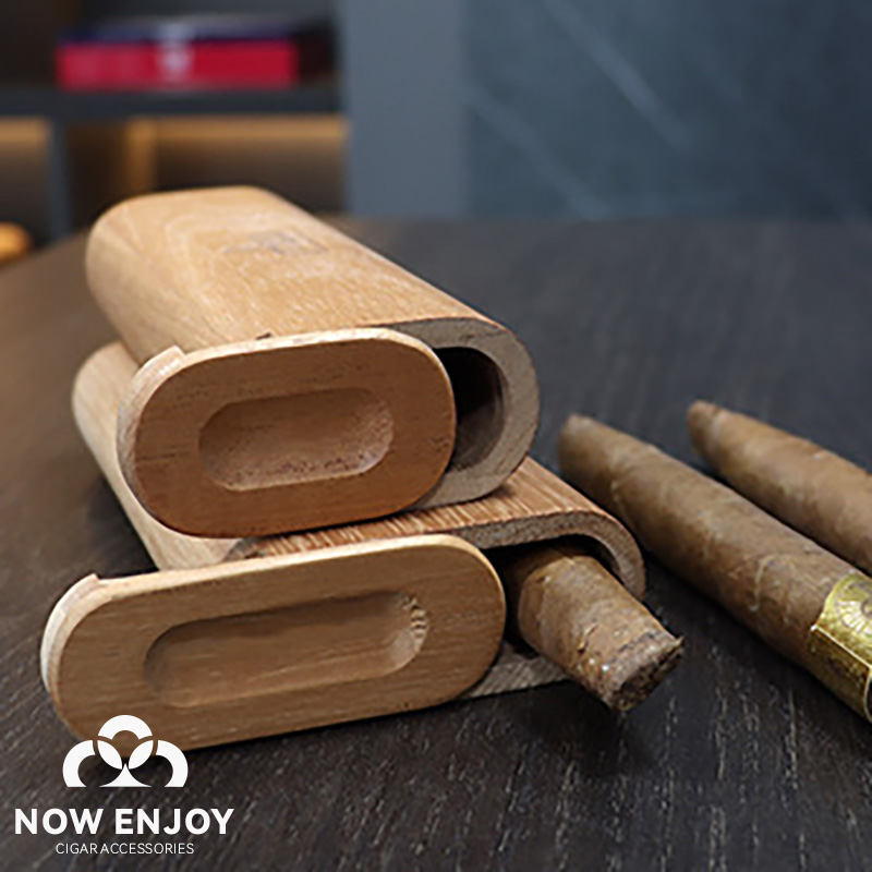 Portable Cigar Case Natural Ce - Travel Accessories Us recension och pris